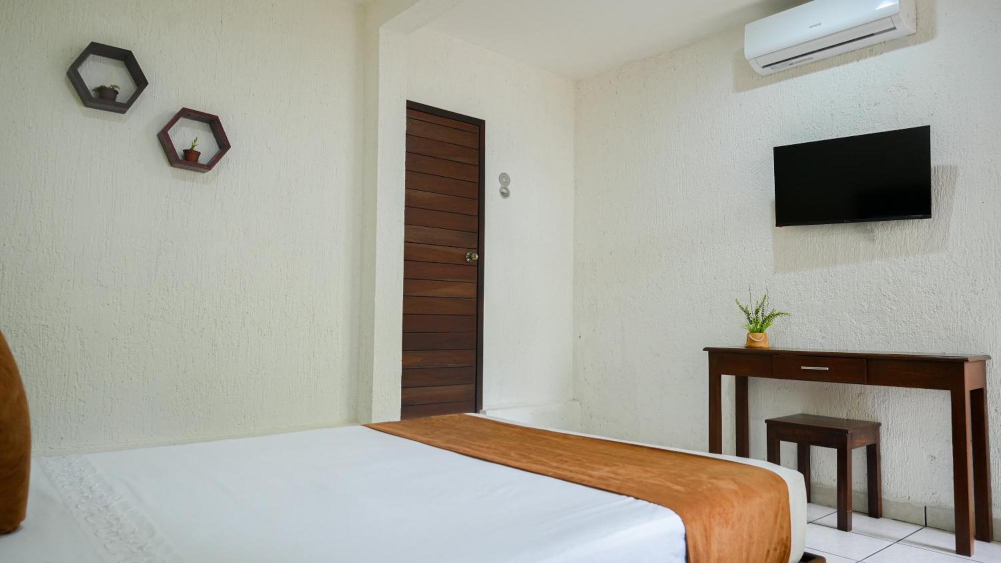 Hotel Del Parque Валядолид Екстериор снимка
